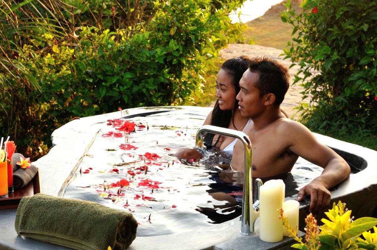 Bulung Daya Beach Villa Retreat Antasari Ngoại thất bức ảnh