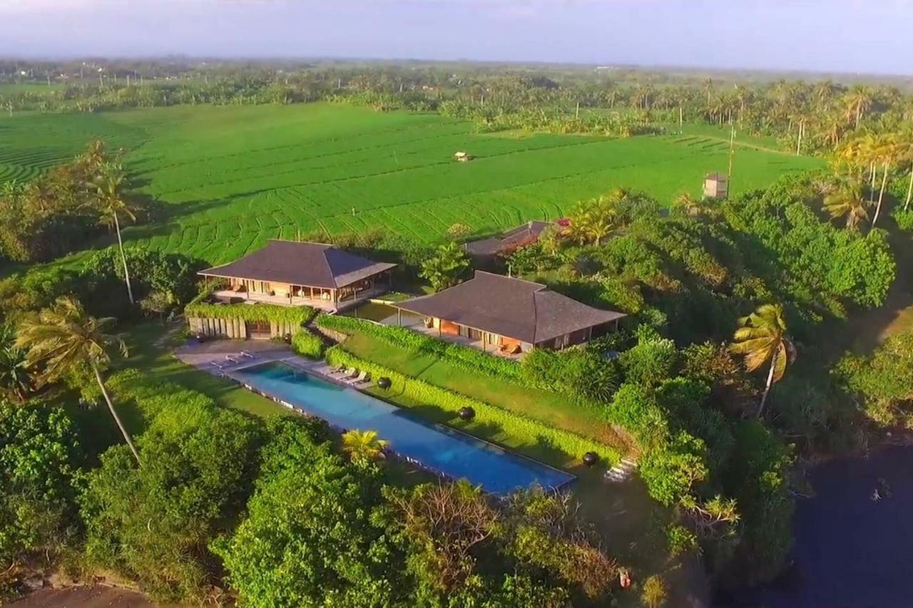 Bulung Daya Beach Villa Retreat Antasari Ngoại thất bức ảnh